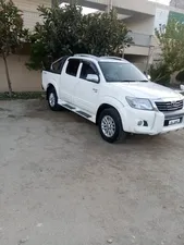 Toyota Hilux Vigo Champ G 2016 for Sale
