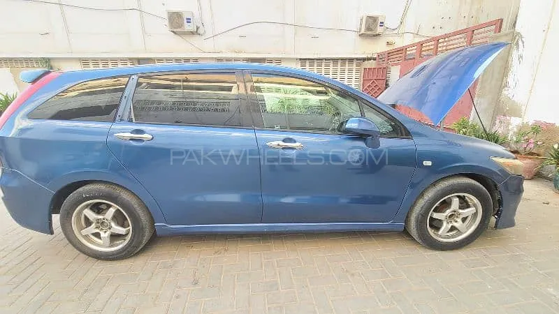 Honda Stream 2007 for Sale in Karachi Image-1