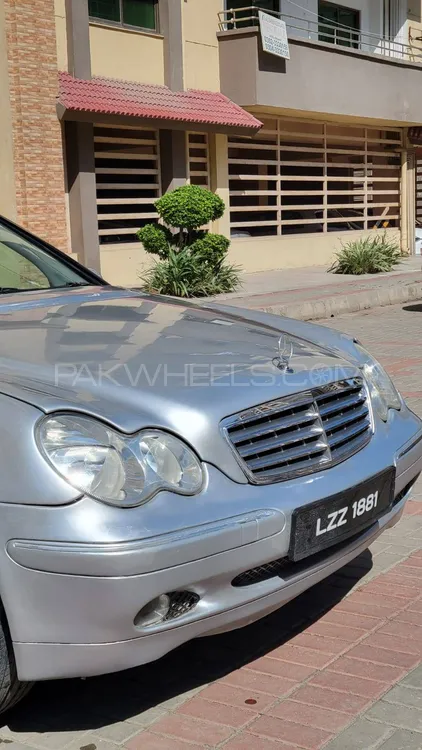Mercedes Benz C Class 2003 for Sale in Lahore Image-1