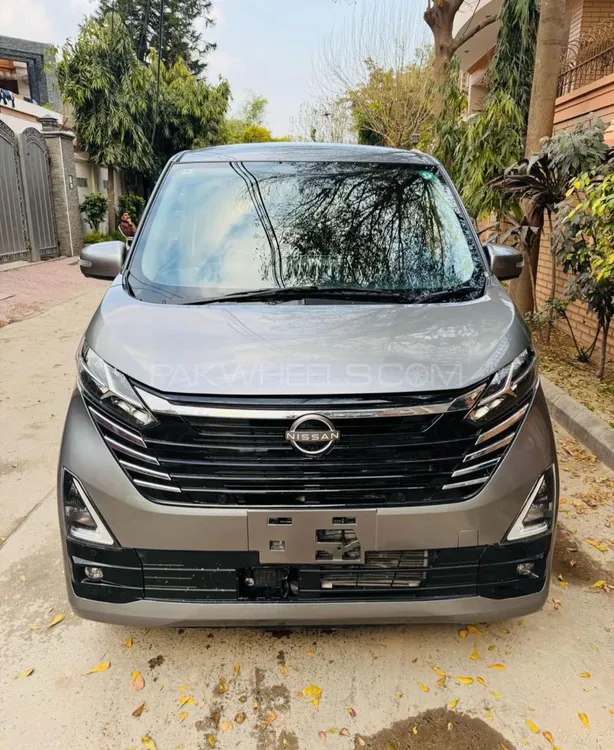 نسان ڈیز 2024 for Sale in سرگودھا Image-1
