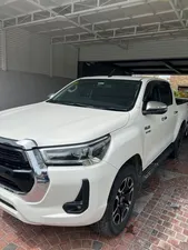 Toyota Hilux Revo V Automatic 2.8 2022 for Sale