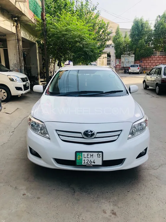 Toyota Corolla 2013 for Sale in Faisalabad Image-1