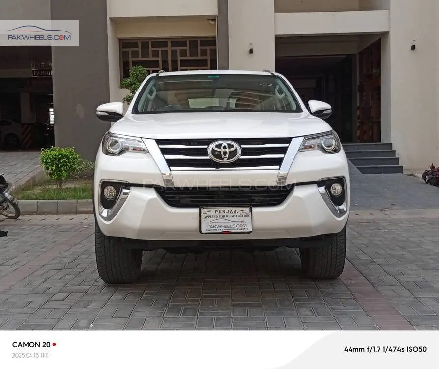 ٹویوٹا فورچیونر 2017 for Sale in لاہور Image-1