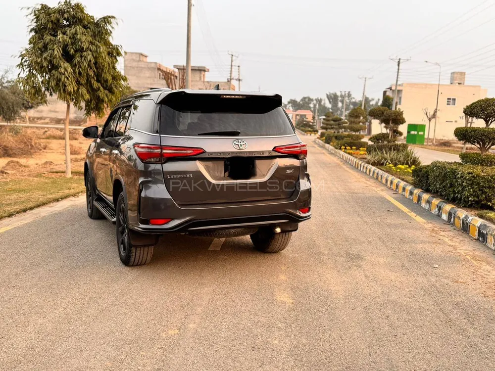 Toyota Fortuner 2018 for Sale in Multan Image-1