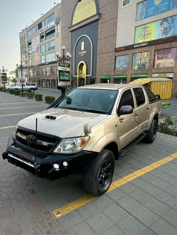 Toyota Hilux 2005 for Sale in Lahore Image-1