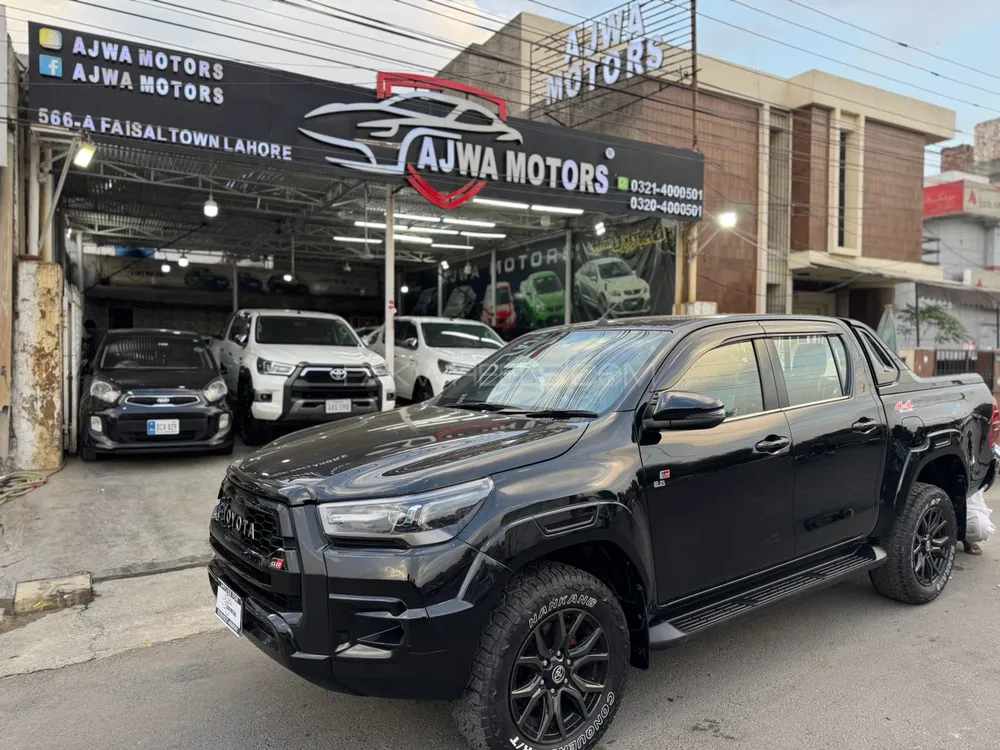 Toyota Hilux 2024 for Sale in Lahore Image-1