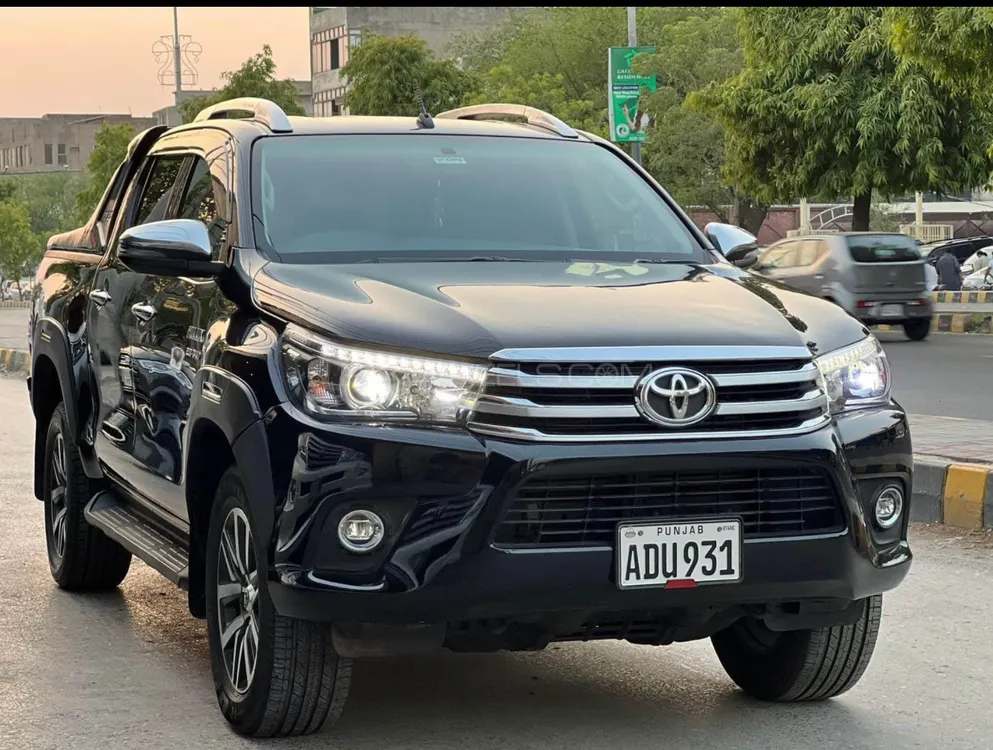 Toyota Hilux 2021 for Sale in Lahore Image-1