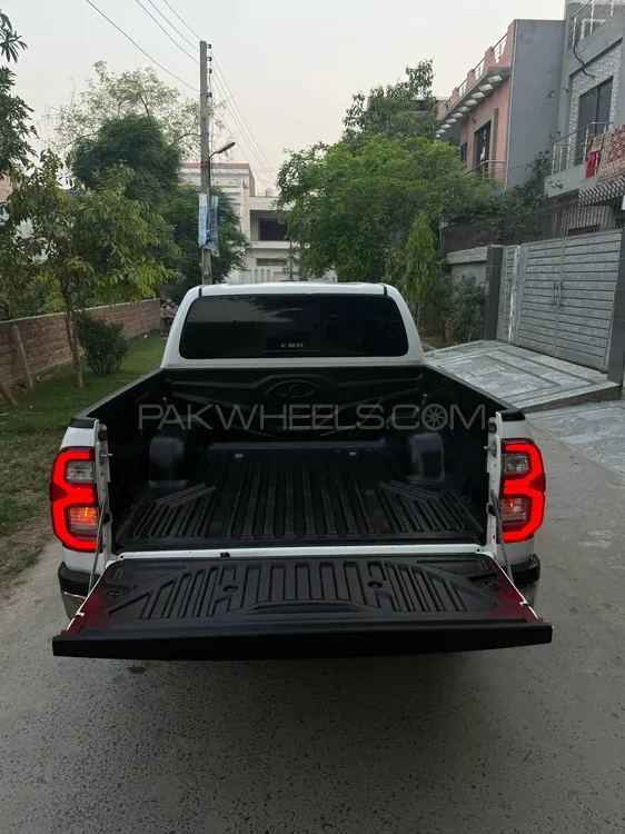Toyota Hilux 2021 for Sale in Lahore Toyota Hilux 2021 for Sale in Lahore Image-10