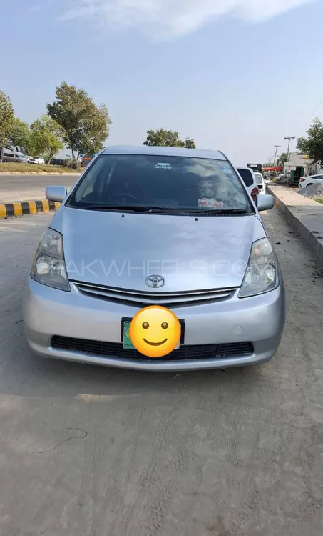 Toyota Prius 2011 for Sale in Gujranwala Image-1