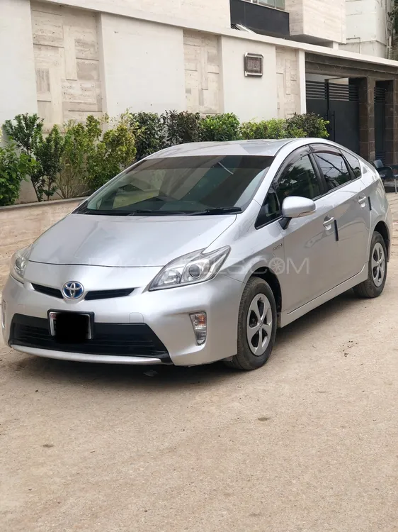 Toyota Prius 2013 for Sale in Karachi Image-1