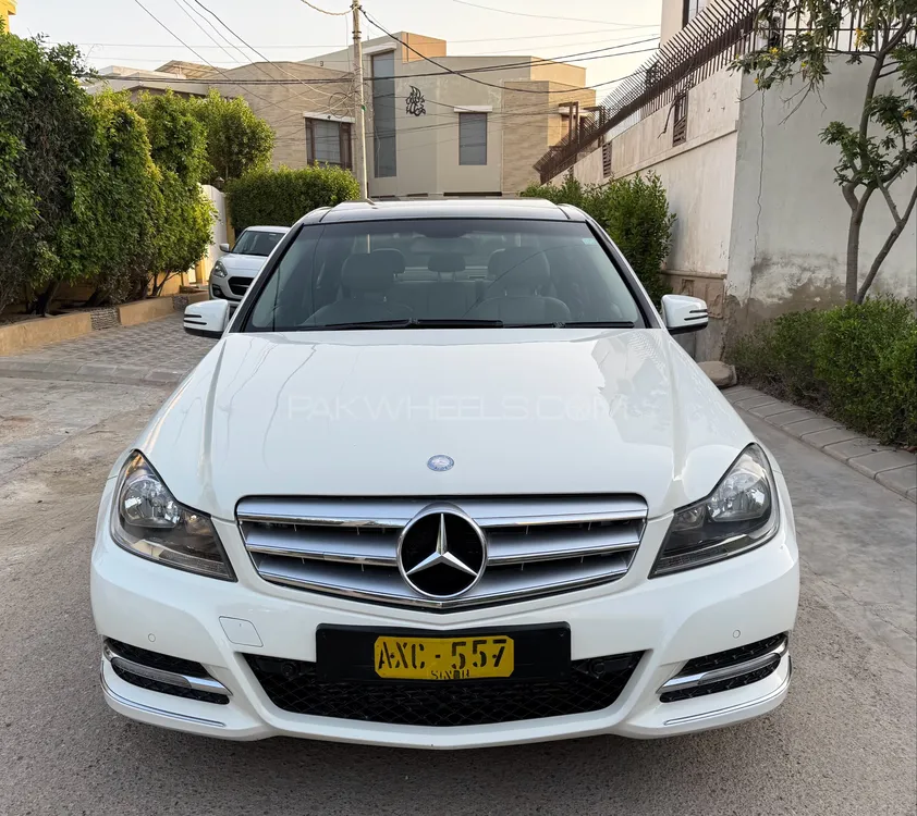 Mercedes Benz C Class 2012 for Sale in Karachi Image-1