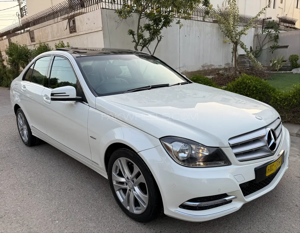 Mercedes Benz C Class 2012 for Sale in Karachi Image-1