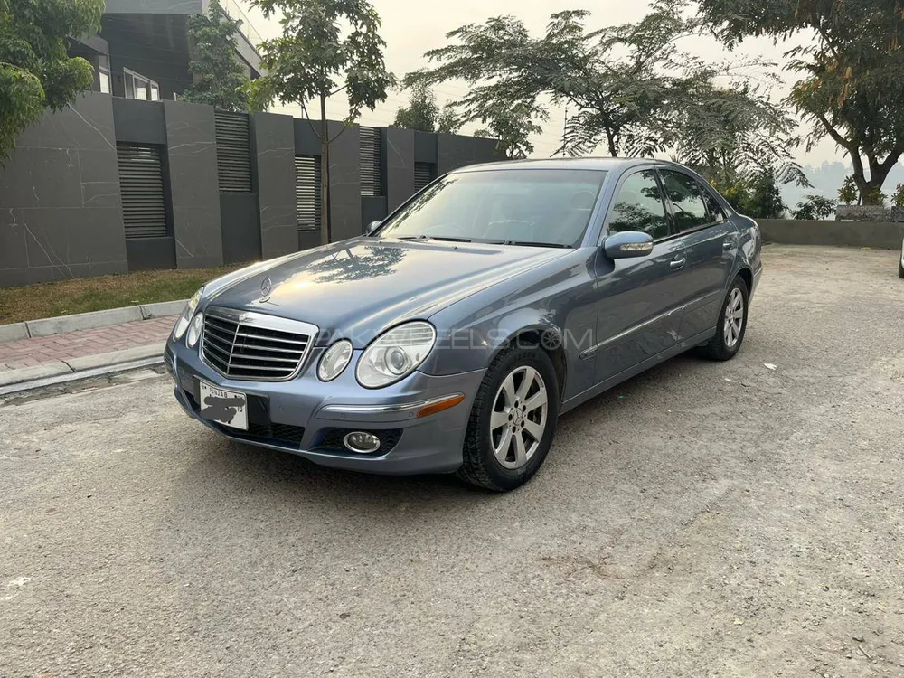 Mercedes Benz E Class 2004 for Sale in Rawalpindi Image-1