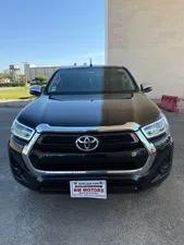 Toyota Hilux Revo G Automatic 2.8 2022 for Sale
