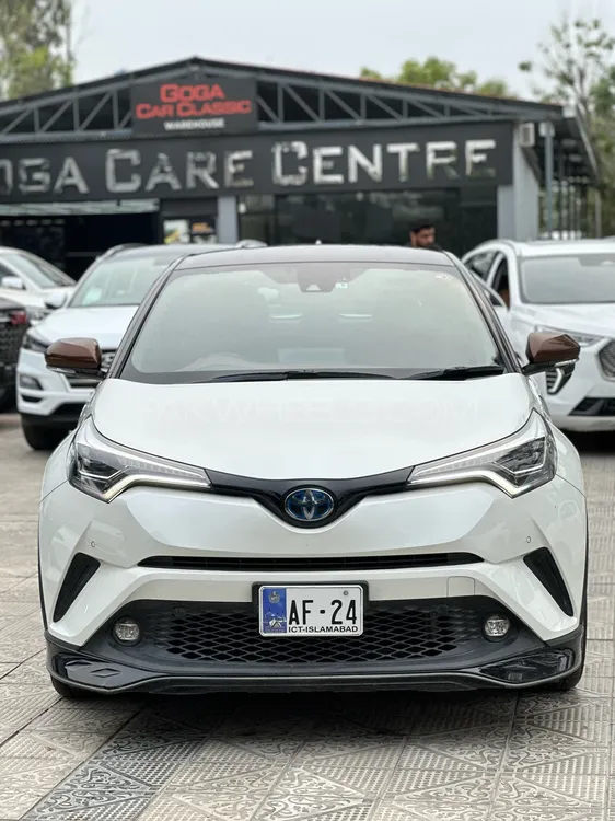 Toyota C-HR 2019 for Sale in Islamabad Image-1