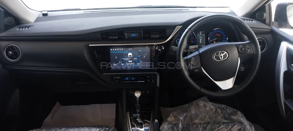 Toyota Corolla 2023 for Sale in Multan Toyota Corolla 2023 for Sale in Multan Image-12