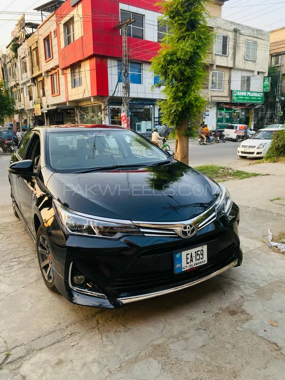 Toyota Corolla 2015 for Sale in Islamabad Image-1