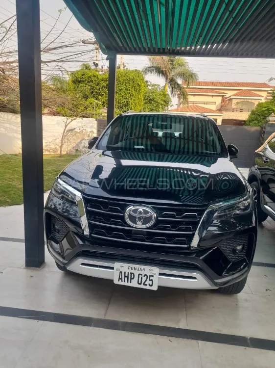 Toyota Fortuner 2021 for Sale in Lahore Image-1