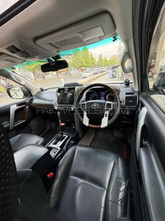 Toyota Prado 2010 for Sale in Lahore Toyota Prado 2010 for Sale in Lahore Image-16