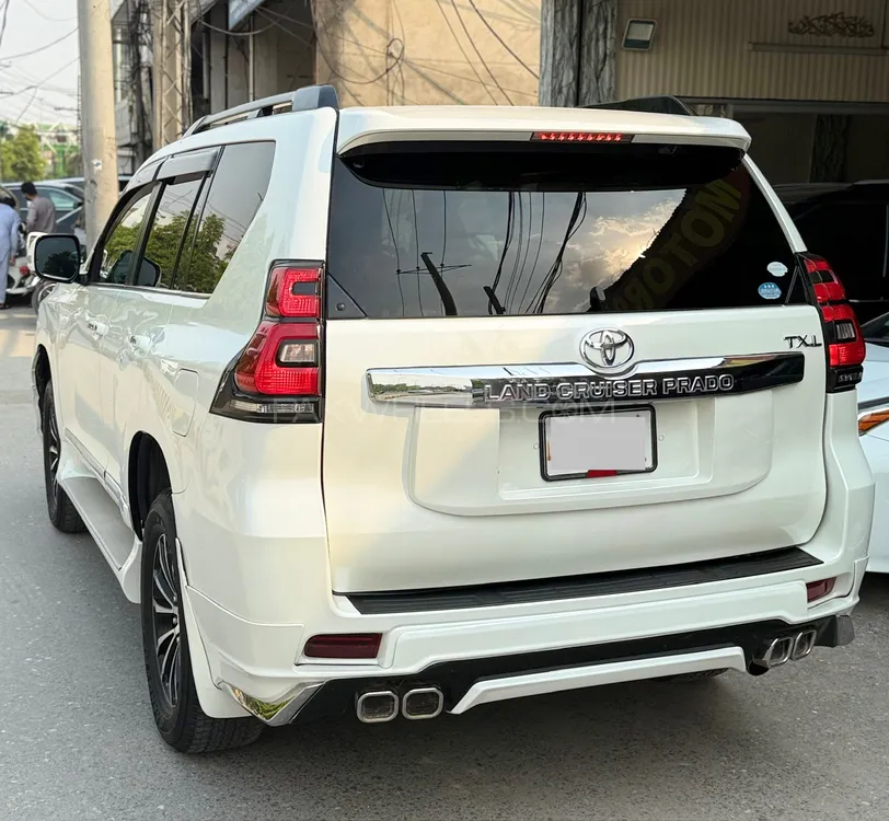 Toyota Prado 2010 for Sale in Lahore Toyota Prado 2010 for Sale in Lahore Image-11