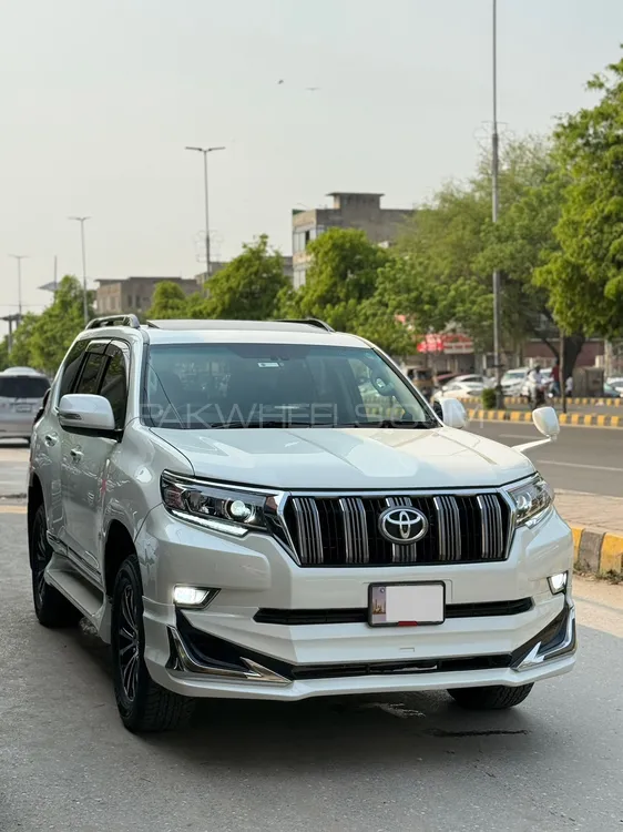 Toyota Prado 2010 for Sale in Lahore Toyota Prado 2010 for Sale in Lahore Image-7