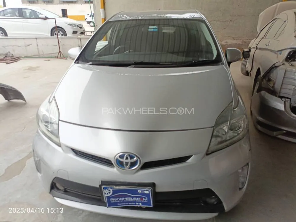 Toyota Prius 2014 for Sale in Islamabad Image-1