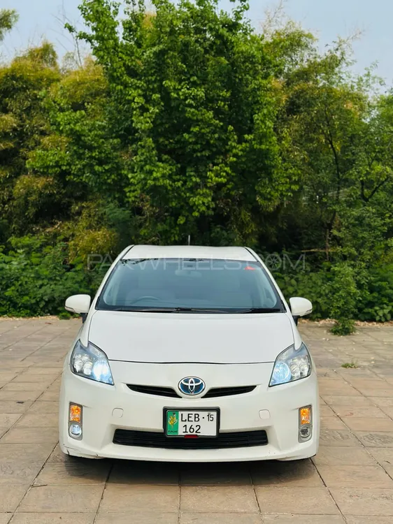 Toyota Prius 2011 for Sale in Islamabad Image-1