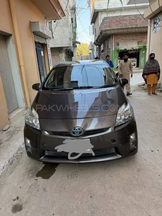 Toyota Prius 2014 for Sale in Lahore Image-1