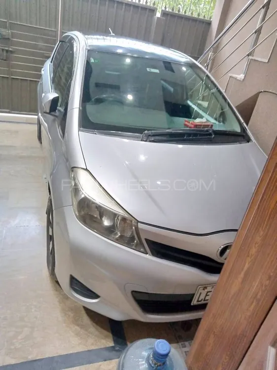 Toyota Vitz 2011 for Sale in Lahore Image-1