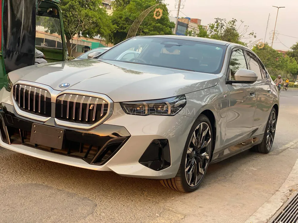 BMW i5 2023 for Sale in Lahore BMW i5 2023 for Sale in Lahore Image-2