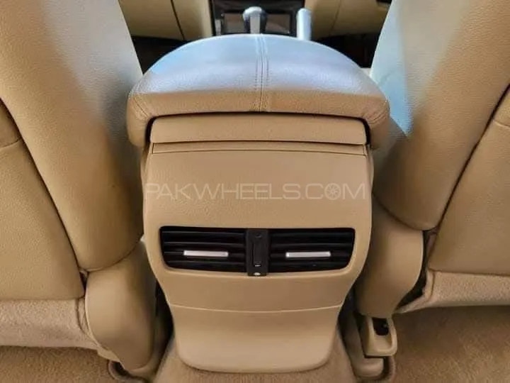 ہونڈا اکارڈ 2010 for Sale in فیصل آباد ہونڈا اکارڈ 2010 for Sale in فیصل آباد Image-11