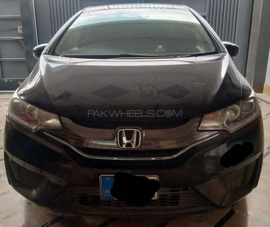 Honda Fit 2015 for Sale in Okara Image-1