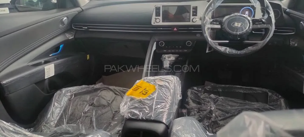 Hyundai Elantra 2025 for Sale in Mardan Image-1