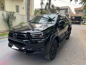 Toyota Hilux Revo V Automatic 2.8 2022 for Sale