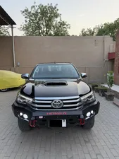 Toyota Hilux Revo V Automatic 3.0  2018 for Sale