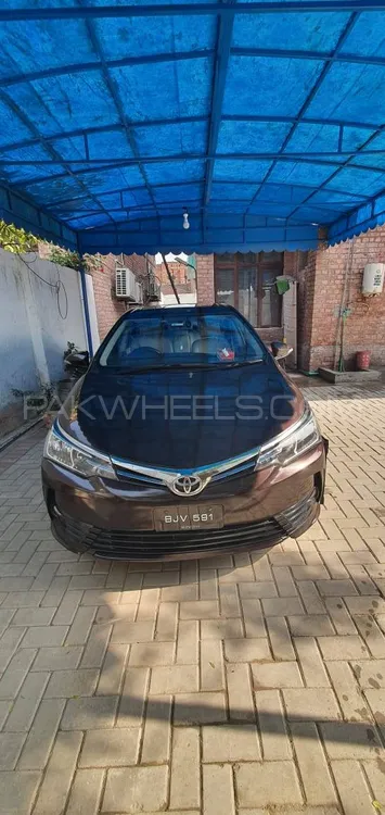 Toyota Corolla 2017 for Sale in Lahore Image-1