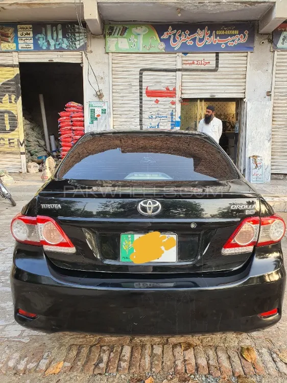 Toyota Corolla 2012 for Sale in Chichawatni Image-1