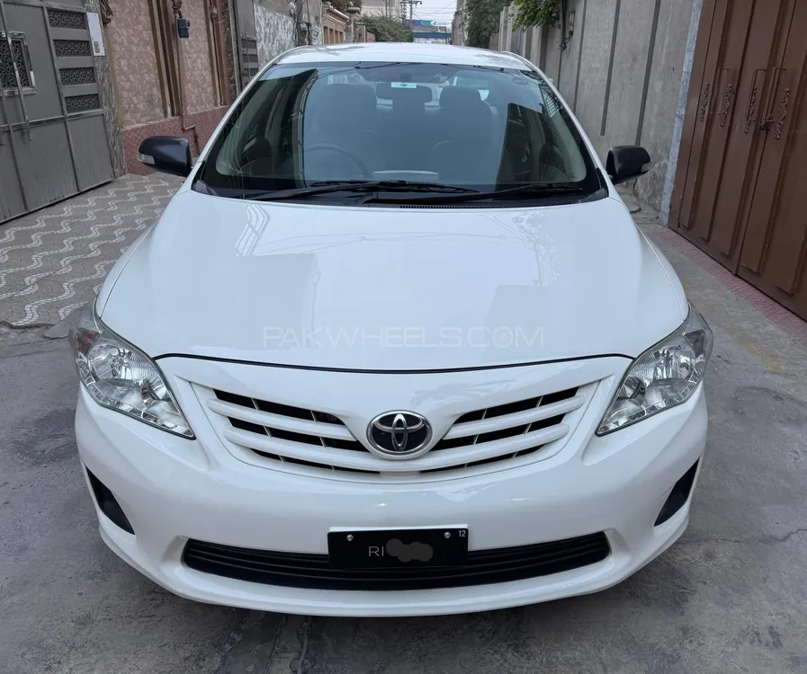 Toyota Corolla 2012 for Sale in Faisalabad Image-1