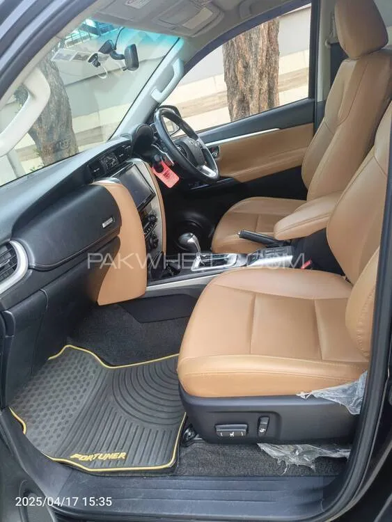 Toyota Fortuner 2021 for Sale in Lahore Toyota Fortuner 2021 for Sale in Lahore Image-10