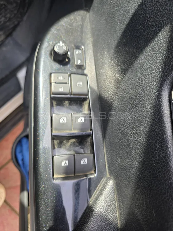 Toyota Hilux 2022 for Sale in Bahawalpur Toyota Hilux 2022 for Sale in Bahawalpur Image-3