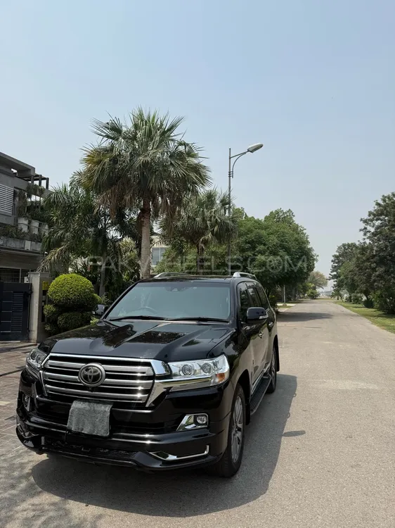 Toyota Land Cruiser ZX 2019 for sale in Lahore | PakWheels