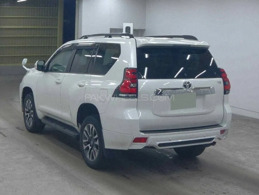 Toyota Prado 2021 for Sale in Karachi Image-1