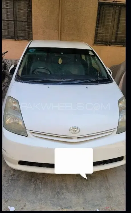 Toyota Prius 2011 for Sale in Karachi Image-1