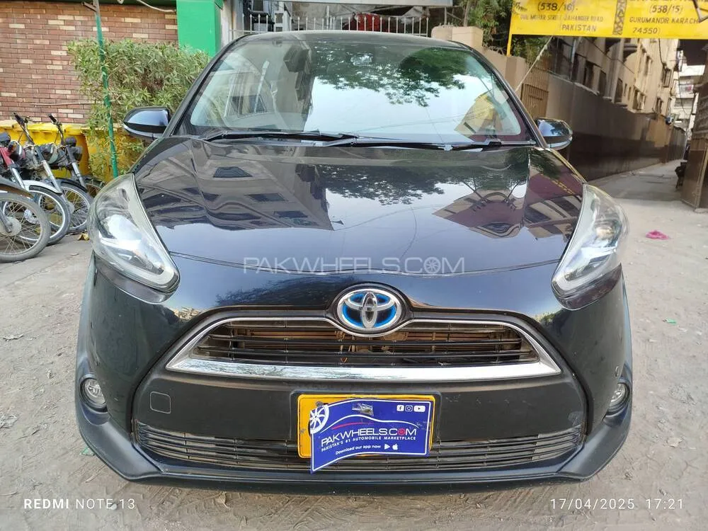 Toyota Sienta 2016 for Sale in Karachi Image-1