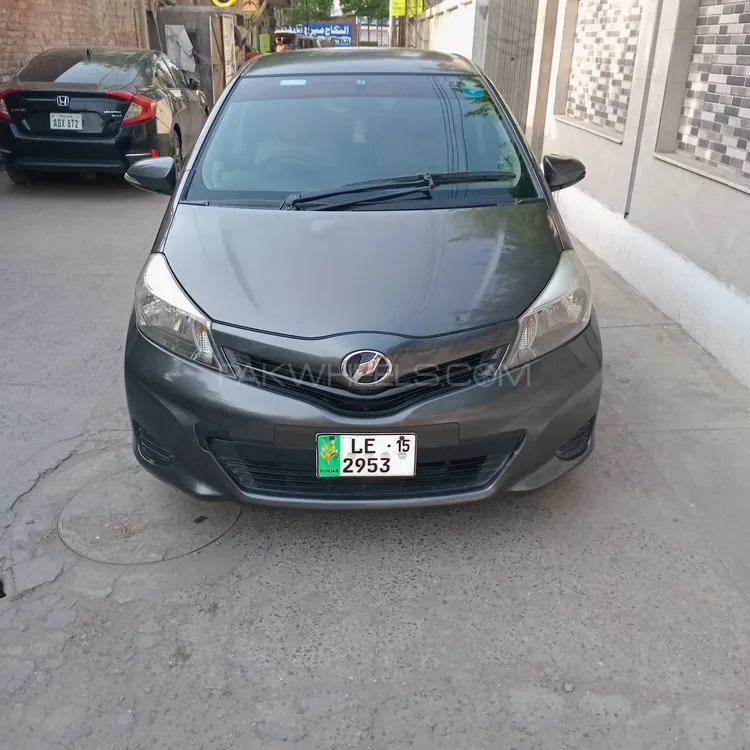 Toyota Vitz 2011 for Sale in Lahore Image-1
