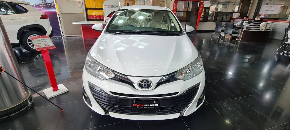 Toyota Yaris Sedan 2020 for Sale in Lahore Image-1
