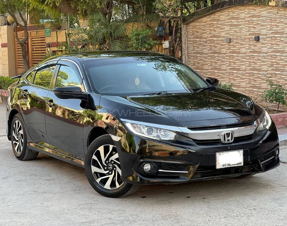 Honda Civic 2017 for Sale in Abbottabad Image-1