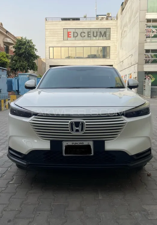 Honda HR-V 2023 for Sale in Lahore Image-1
