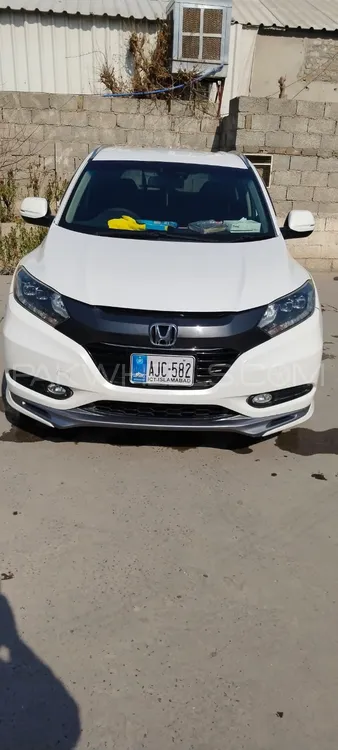 Honda Vezel 2015 for Sale in Taxila Image-1