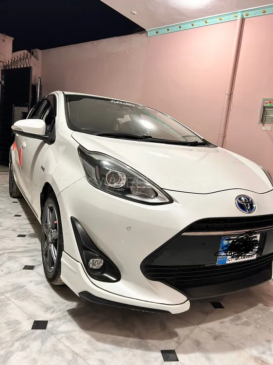 ٹویوٹا اکوا 2018 for Sale in پشاور Image-1